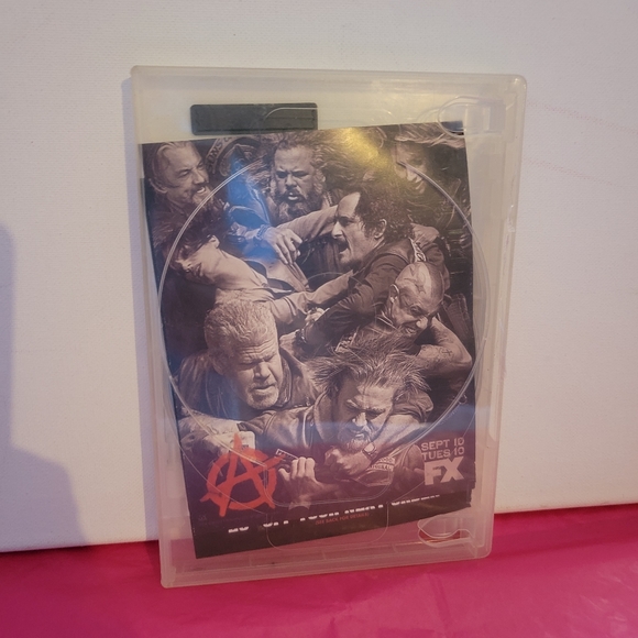 Sons of Anarchy: Complete Season 5 - Picture 2 of 2